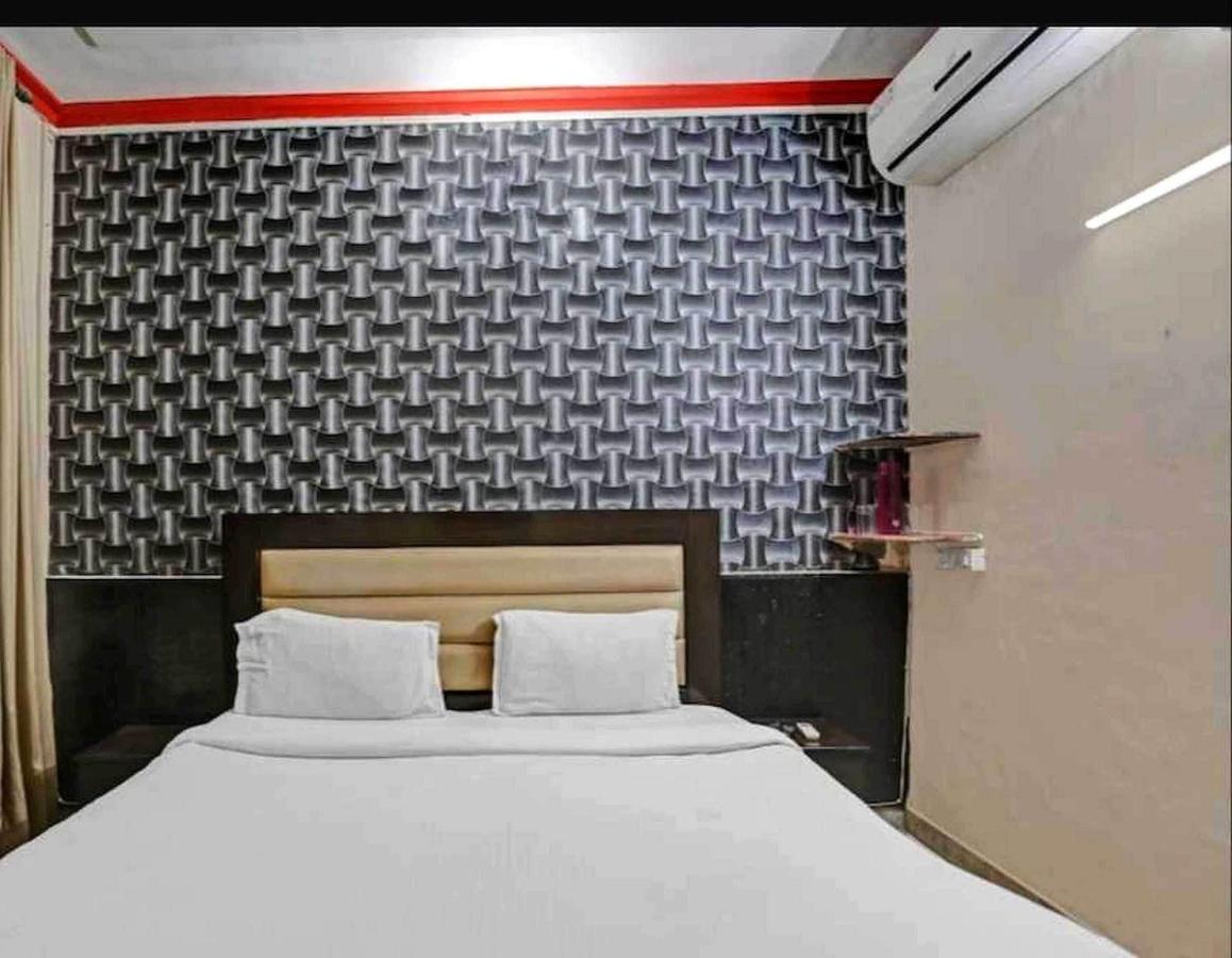 Hotel Sky Bird Bhauli エクステリア 写真